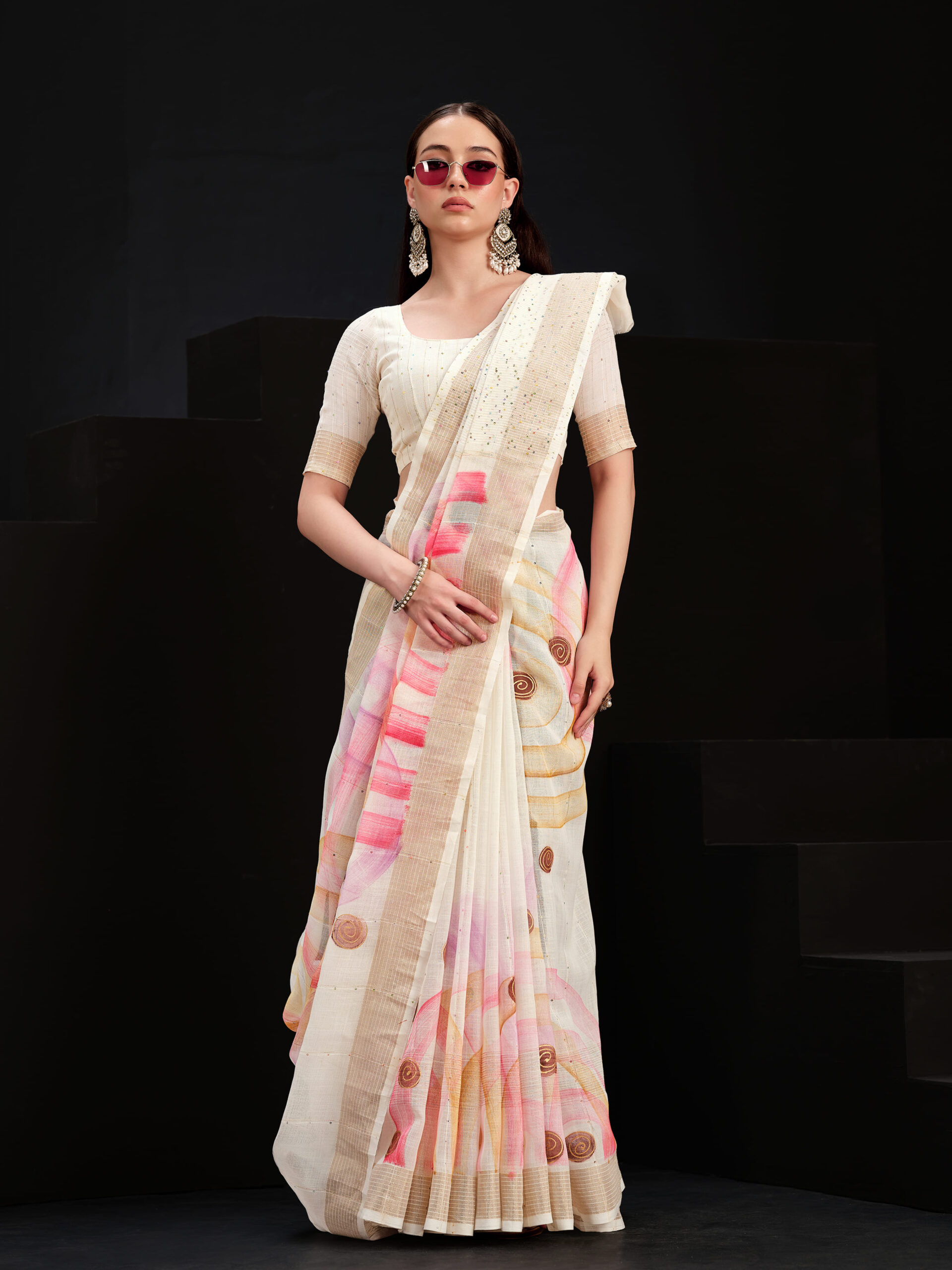 Bright White Linen Saree with Hand Print and Simple Design – 