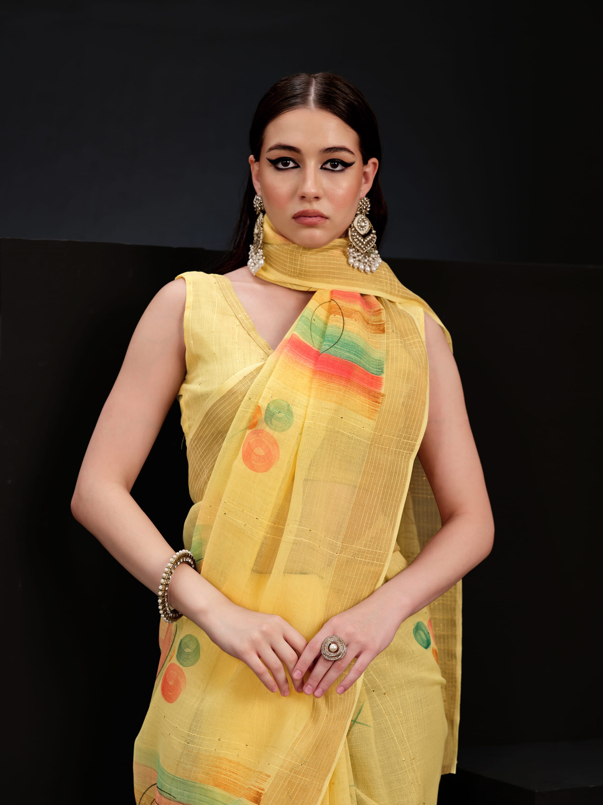 Tender Peach Linen Saree with Hand Print and Simple Design – 