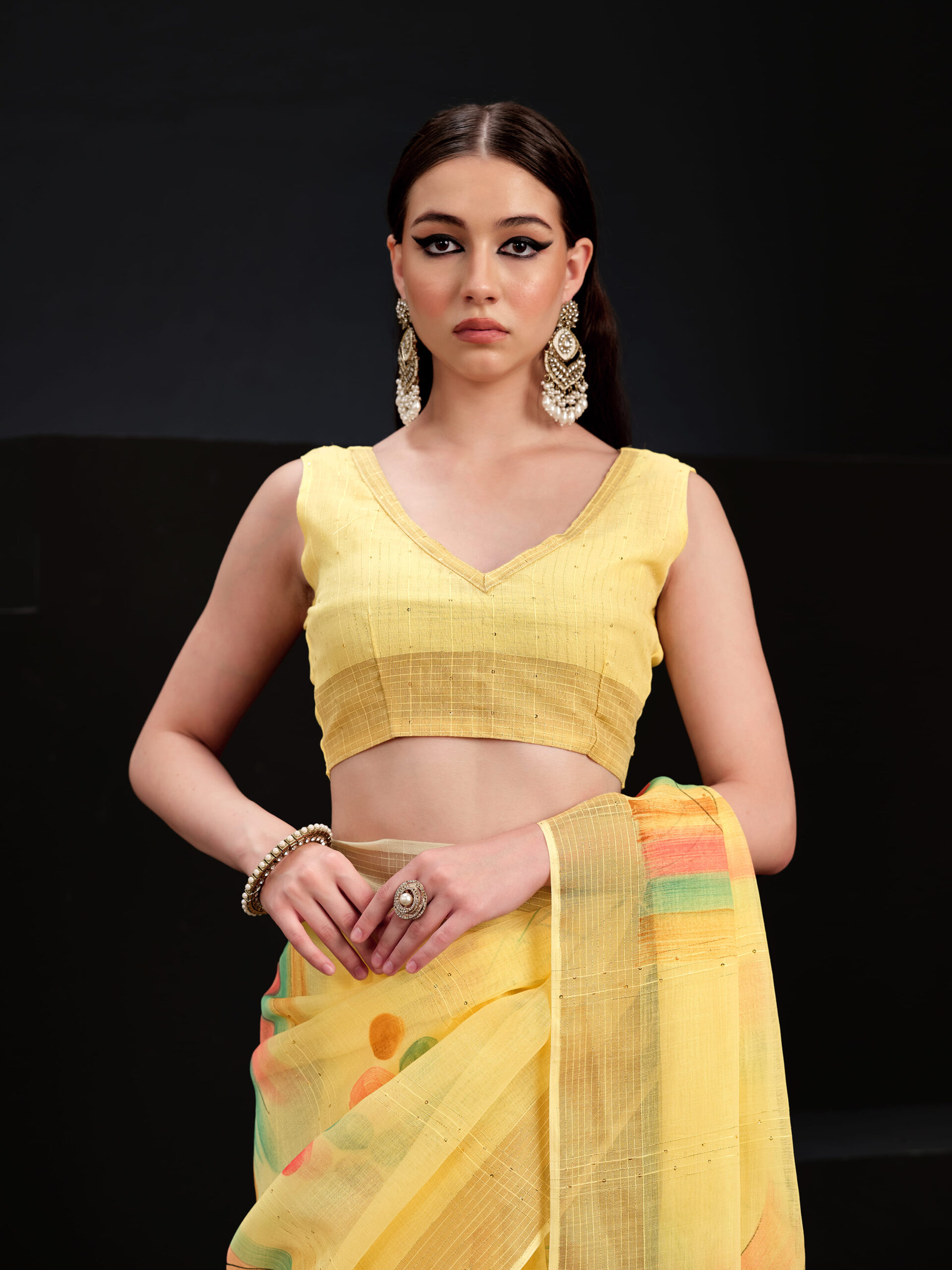 Tender Peach Linen Saree with Hand Print and Simple Design – 