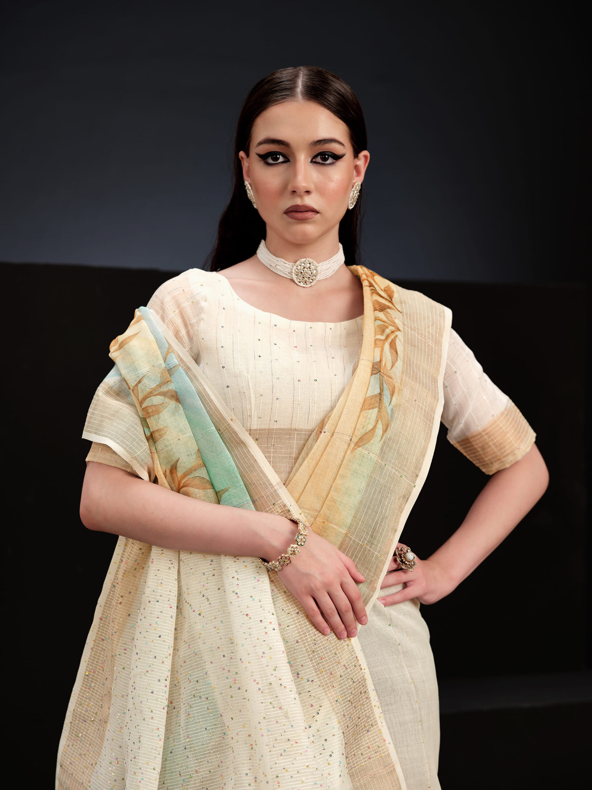 Airy Blue Linen Saree with Hand Print and Simple Design – 